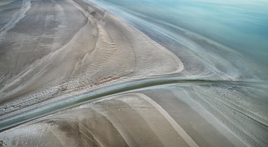 Edward Burtynsky: Dönüşen Yeryüzü card