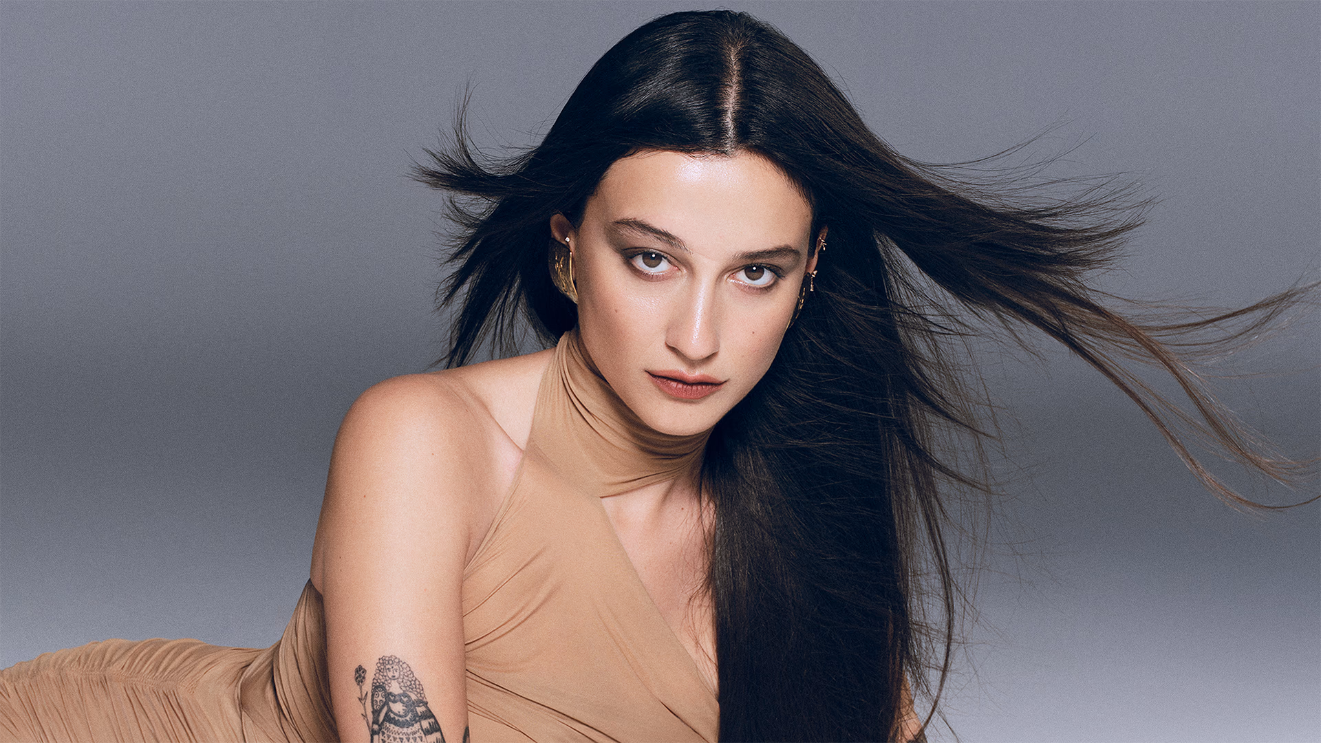 Melike Şahin card