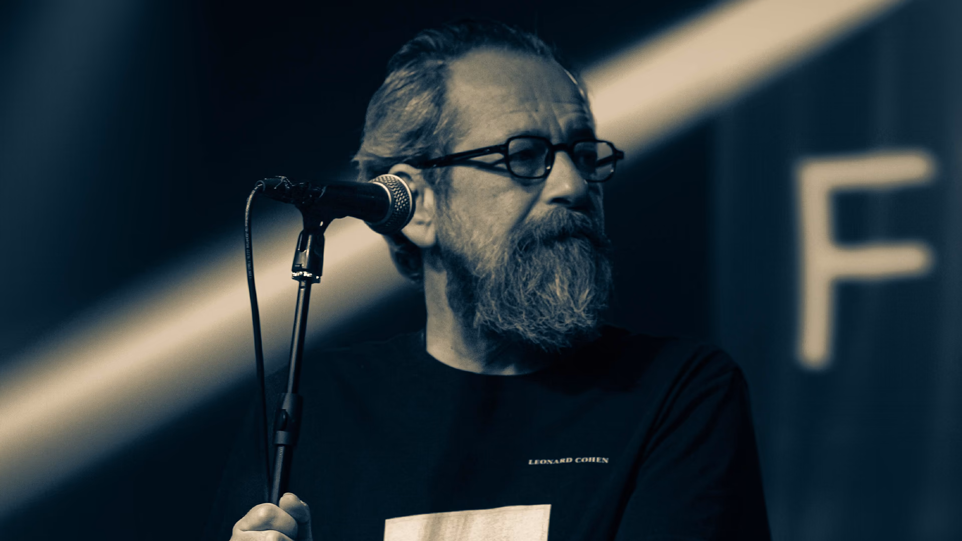 %100 Müzik Sunar: Feridun Düzağaç